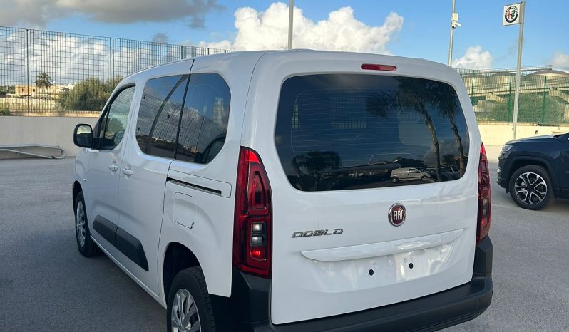 NUOVO FIAT DOBLÓ LOUNGE PLUS 1.5 HDI 130 CV completo