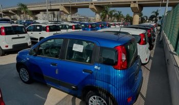 NUOVA FIAT PANDA 1.0 HYBRID 70 CV completo