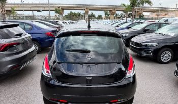 LANCIA Y PLUS HYBRID 1.0 70 CV OK NEOPATENTATI completo