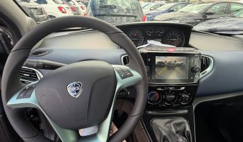 LANCIA Y PLUS HYBRID 1.0 70 CV OK NEOPATENTATI completo