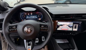 LA NUOVA ALFA ROMEO JUNIOR EDCT6 136 CV HYBRID completo
