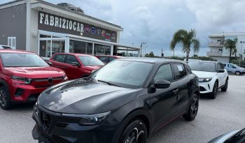LA NUOVA ALFA ROMEO JUNIOR EDCT6 136 CV HYBRID completo