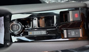 LA NUOVA ALFA ROMEO JUNIOR EDCT6 136 CV HYBRID completo