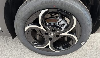 LA NUOVA ALFA ROMEO JUNIOR EDCT6 136 CV HYBRID completo