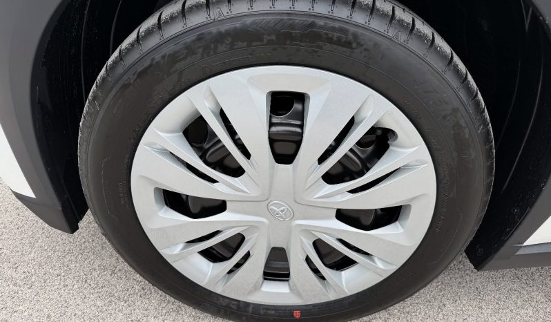 NUOVA TOYOTA AYGO X completo