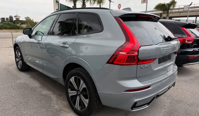 NUOVA XC60 PLUG -IN HYBRID completo