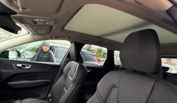 NUOVA XC60 PLUG -IN HYBRID completo