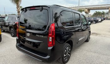 NUOVO TOYOTA PROACE LUXURY DIESEL 130 CV completo