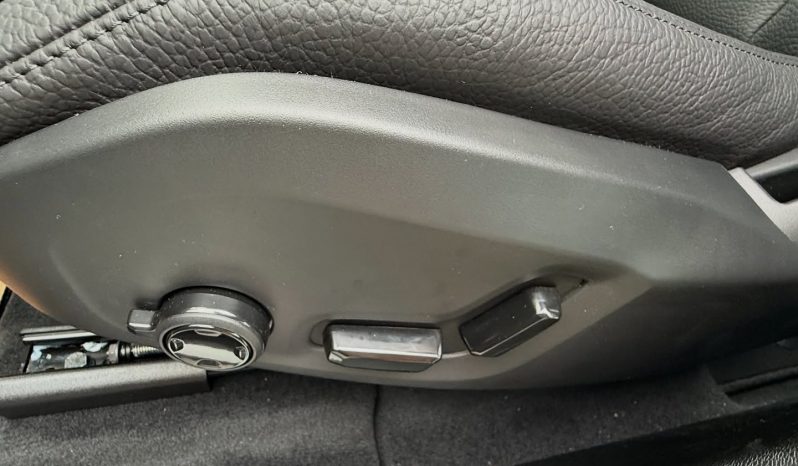 NUOVA XC60 PLUG -IN HYBRID completo