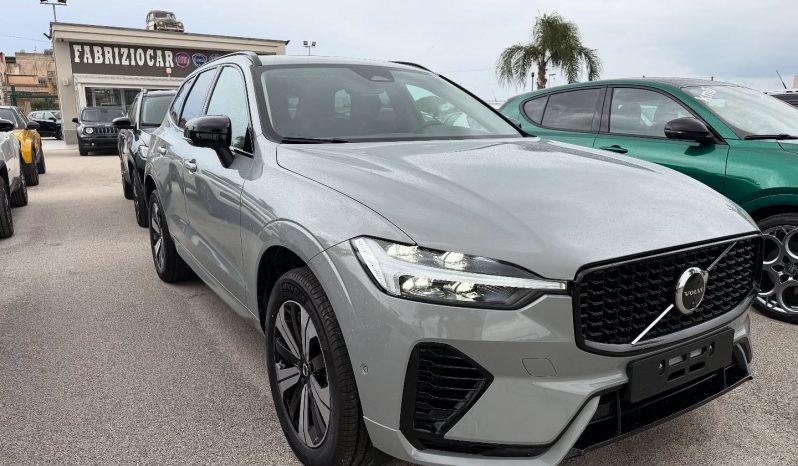 NUOVA XC60 PLUG -IN HYBRID completo