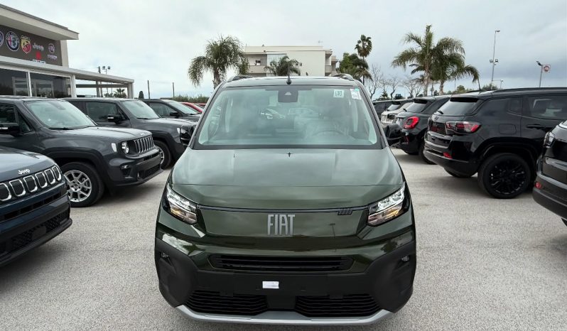 NUOVO FIAT DOBLÓ LUXURY DIESEL 130 CV completo