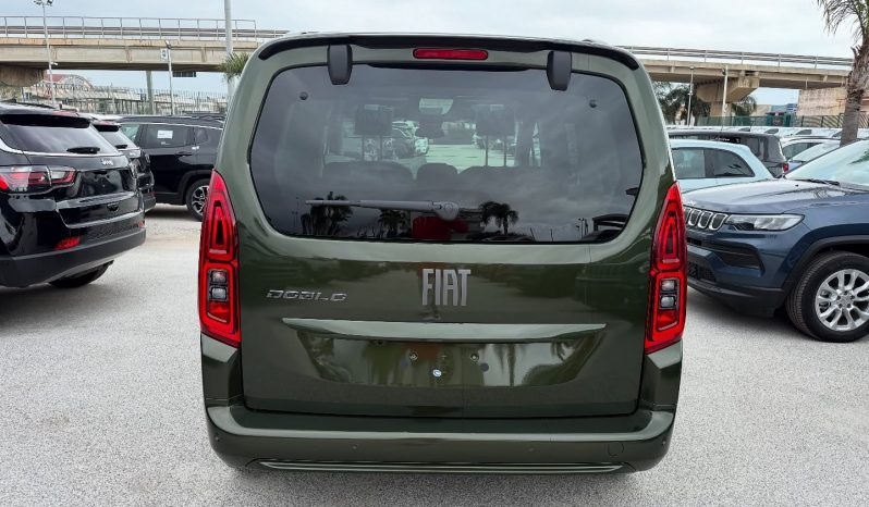 NUOVO FIAT DOBLÓ LUXURY DIESEL 130 CV completo