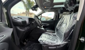 NUOVO FIAT DOBLÓ LUXURY DIESEL 130 CV completo