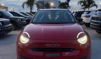NUOVA FIAT 600 HYBRID completo