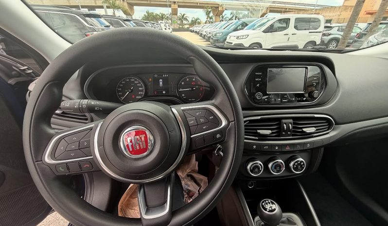 FIAT TIPO 1.6 MULTJET 130 CV completo