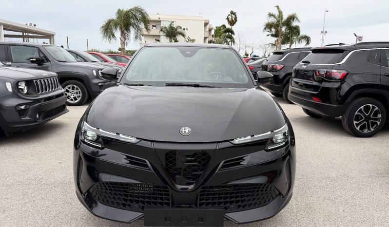 LA NUOVA ALFA ROMEO JUNIOR EDCT6 136 CV HYBRID completo