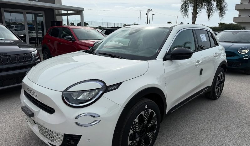 NUOVA FIAT 600 HYBRID 145 CV VERSIONE LA PRIMA MY 2025 completo