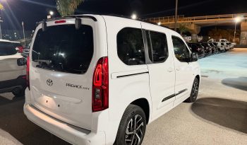 NUOVO TOYOTA PROACE EXECUTIVE DIESEL VETTURA completo