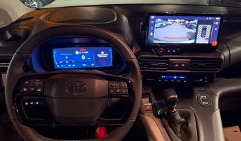 NUOVO TOYOTA PROACE EXECUTIVE DIESEL VETTURA completo