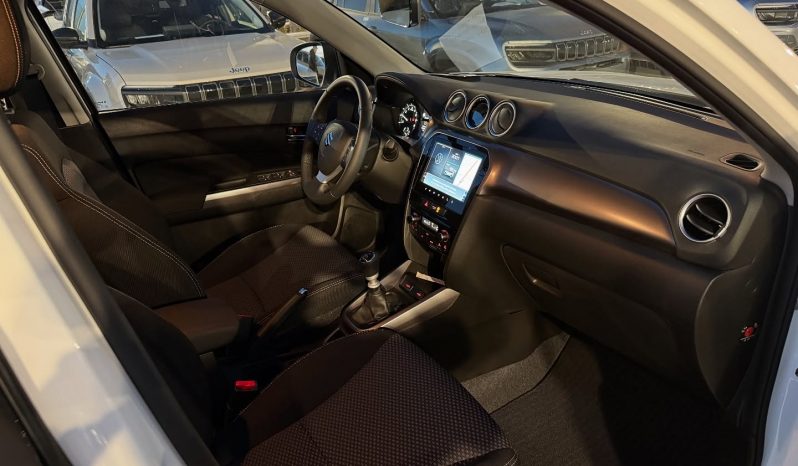 NUOVA SUZUKI VITARA 1.4 HYBRID 129 CV completo