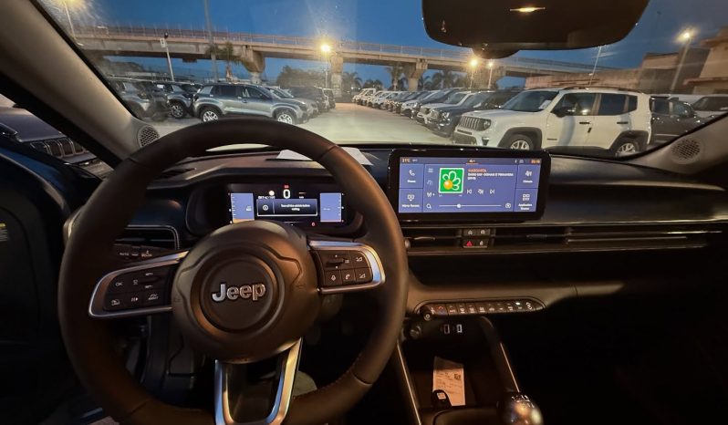 NUOVA JEEP AVENGER 1.2 BENZINA 1OO CV ALTITUDINE PLUS completo