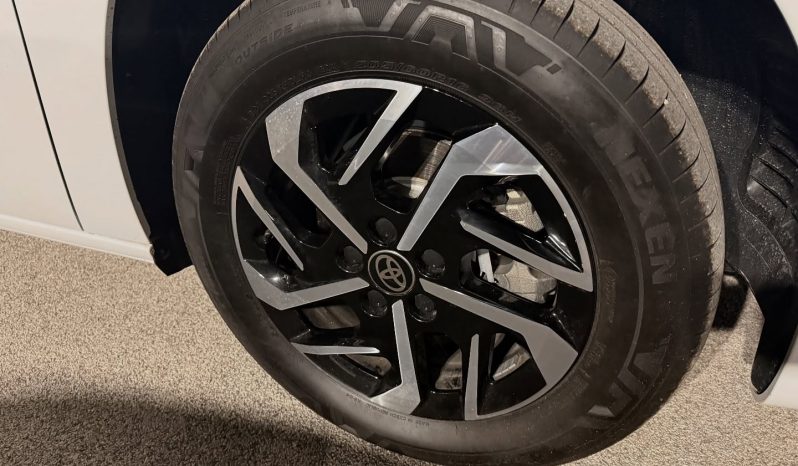 NUOVO TOYOTA PROACE EXECUTIVE DIESEL VETTURA completo
