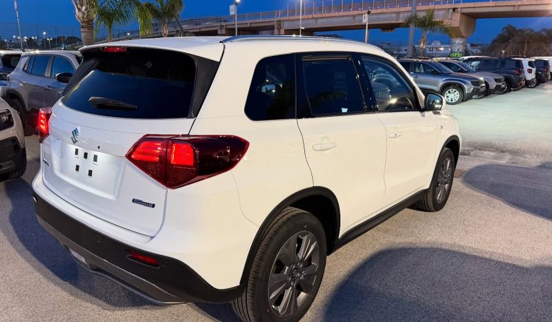 NUOVA SUZUKI VITARA 1.4 HYBRID 129 CV completo