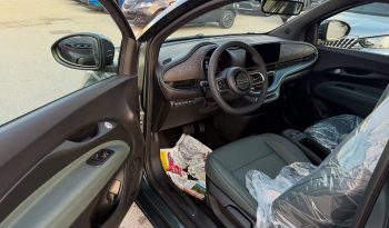 NUOVA FIAT 500EGIORGIO ARMANI COLLECTOR’S EDITION 100% ELETTRICA 87KW ( 118CV) completo