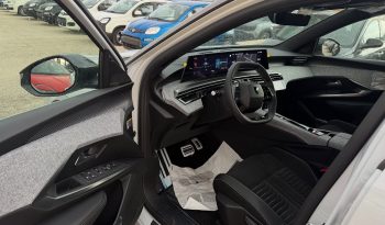 PEUGEOT 5008, 7 POSTI ALLESTIMENTO GT 1.2 HYBRID 145CV completo