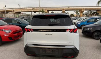 PEUGEOT 5008, 7 POSTI ALLESTIMENTO GT 1.2 HYBRID 145CV completo