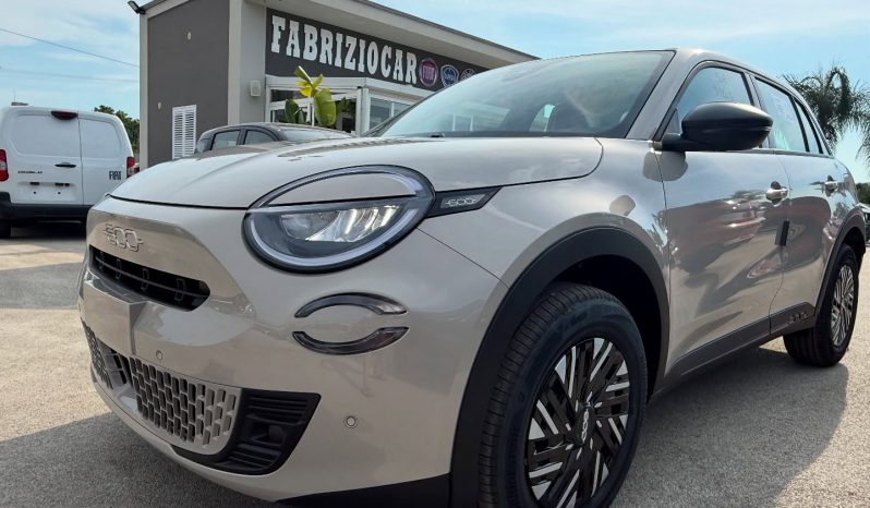 NUOVA FIAT 600 HYBRID 110 CV completo